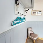 Гостевой дом Invergarry Only For Adults