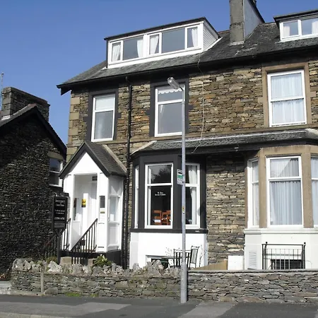 Гостевой дом Invergarry Only For Adults