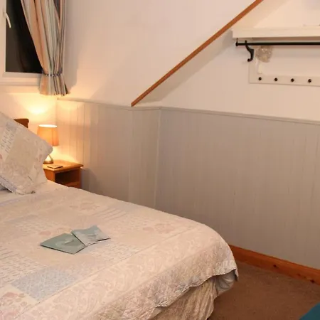 Invergarry Only For Adults 4*