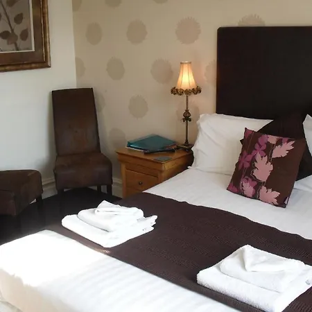 Invergarry Only For Adults Guest house 4*