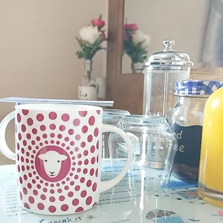 Invergarry Only For Adults Guest house