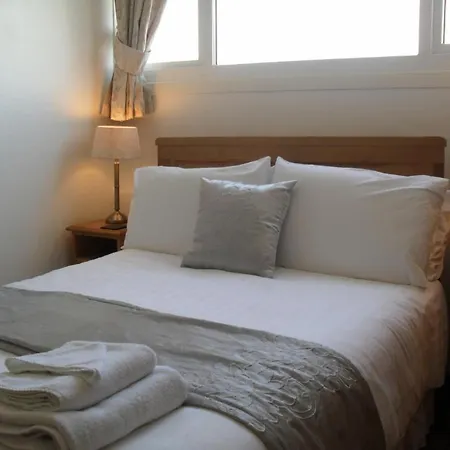 Invergarry Only For Adults Guest house